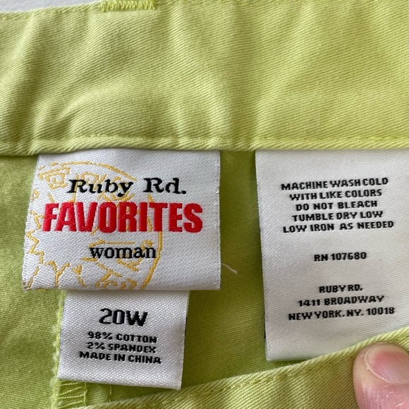 Ruby Rd Favorites Women’s capris size 20W green - Picture 3 of 10